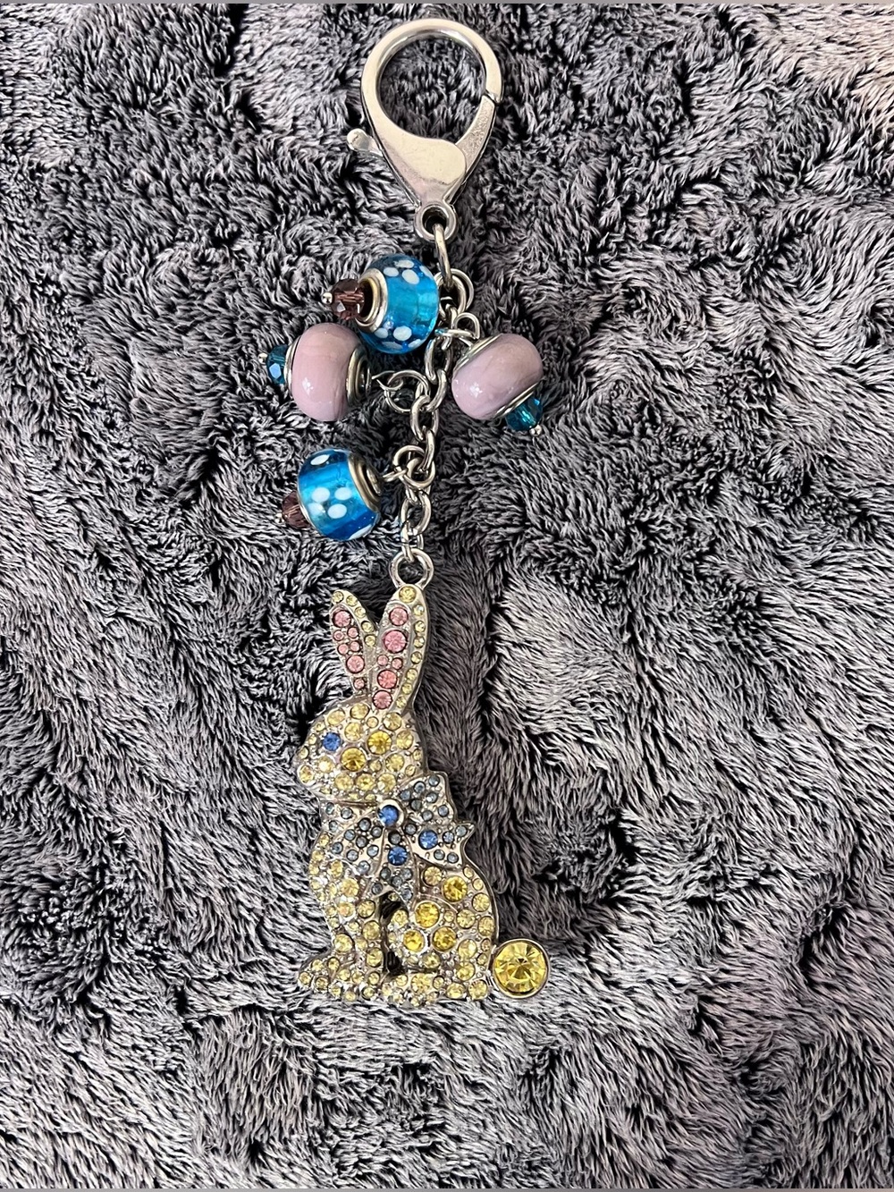 Willabee & Ward Rhinestone April Bunny Rabbit Keychain Bag Charm Danbury Mint
